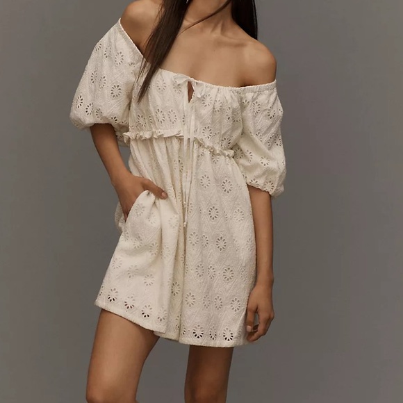 Anthropologie Puff-Sleeved Eyelet Romper NWT - Picture 2 of 7